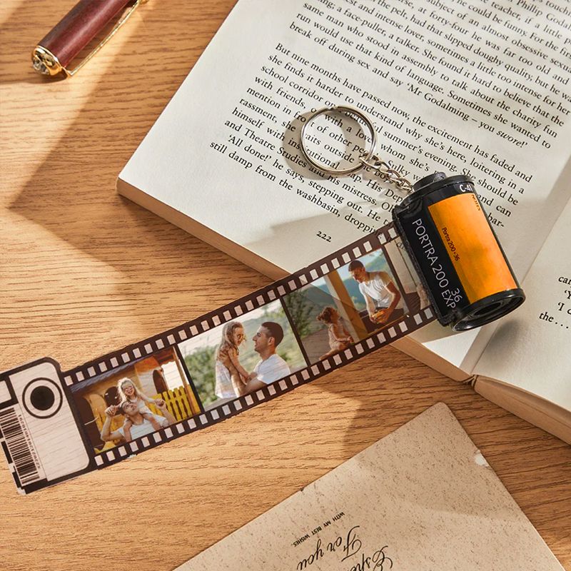 🎞️ Capture Memories in a Keychain!